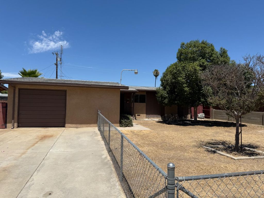 115 Beverly Drive, Clovis, CA 93612