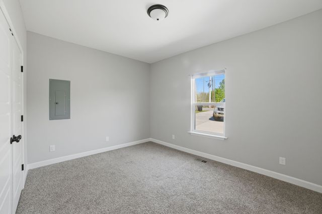 2150 Sunset Dr, White Bluff, TN 37187