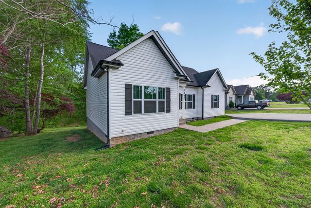 2150 Sunset Dr, White Bluff, TN 37187