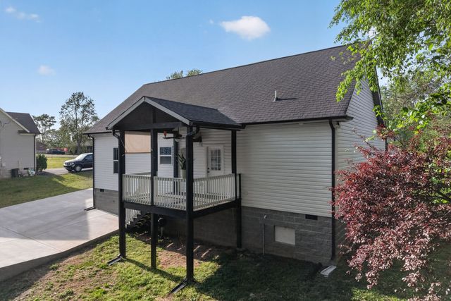 2150 Sunset Dr, White Bluff, TN 37187