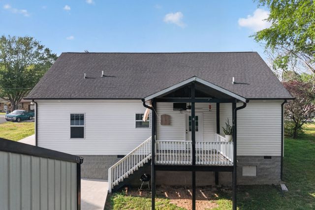 2150 Sunset Dr, White Bluff, TN 37187