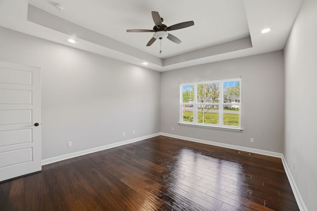 2150 Sunset Dr, White Bluff, TN 37187