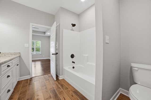 2150 Sunset Dr, White Bluff, TN 37187