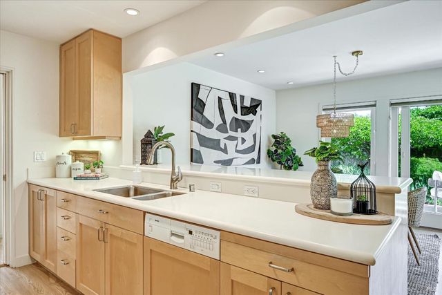 102 Nelson Ave, Mill Valley, CA 94941