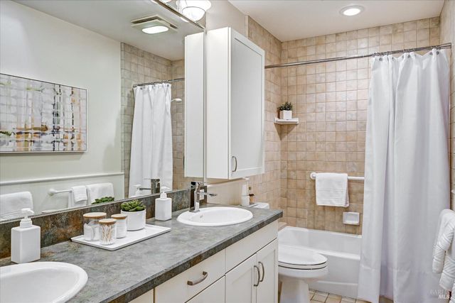 102 Nelson Ave, Mill Valley, CA 94941