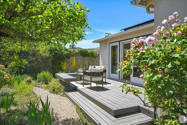 102 Nelson Ave, Mill Valley, CA 94941