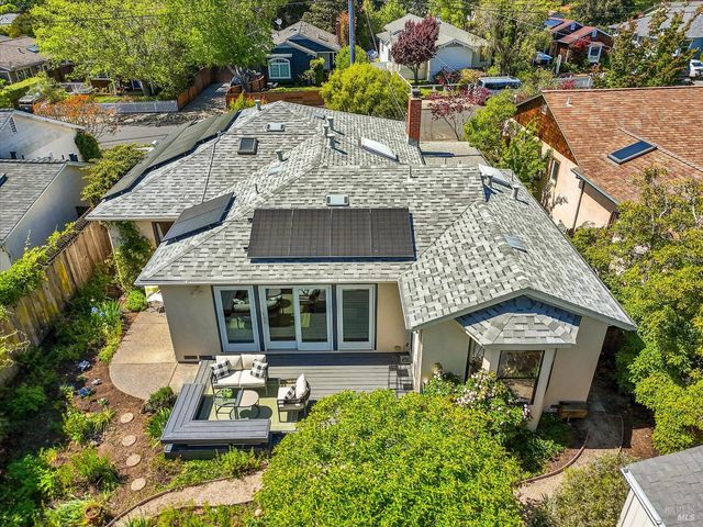 102 Nelson Ave, Mill Valley, CA 94941