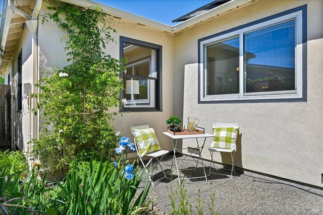 102 Nelson Ave, Mill Valley, CA 94941