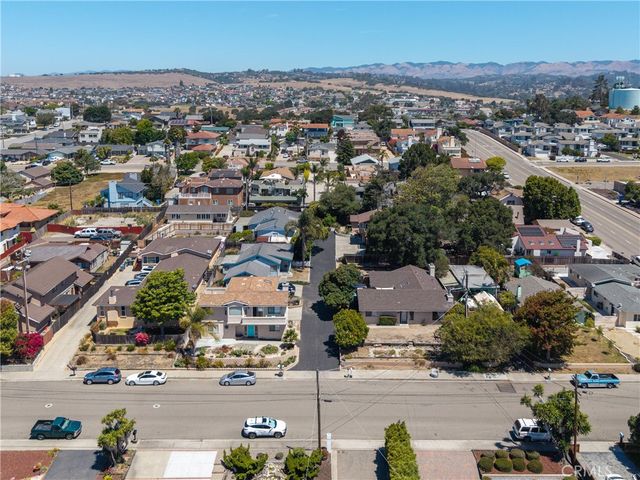 1747 Brighton Avenue, Grover Beach, CA 93433