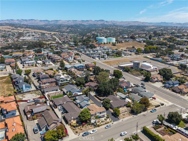 1747 Brighton Avenue, Grover Beach, CA 93433