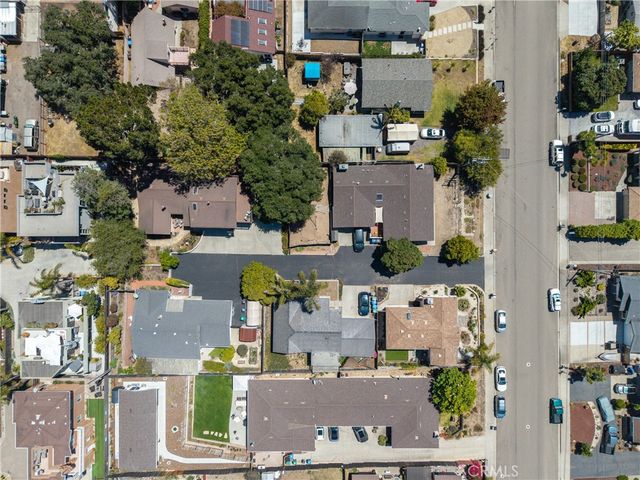 1747 Brighton Avenue, Grover Beach, CA 93433