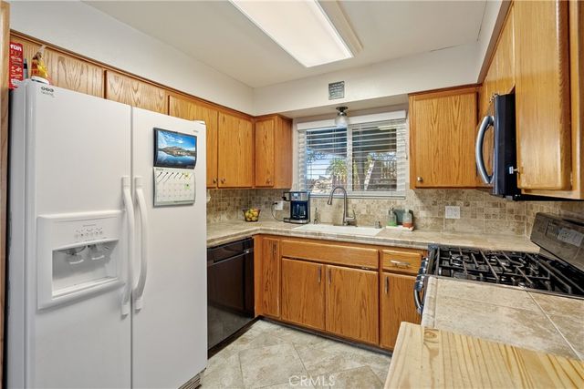 1747 Brighton Avenue, Grover Beach, CA 93433