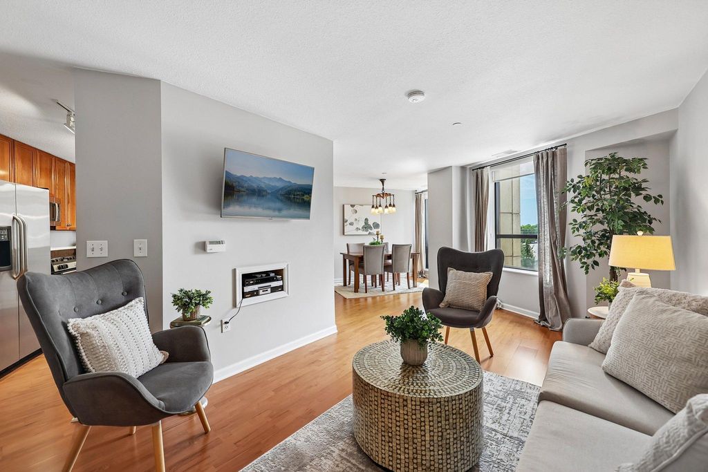 500 E Grant Street 311, Minneapolis, MN 55404 — photo 3