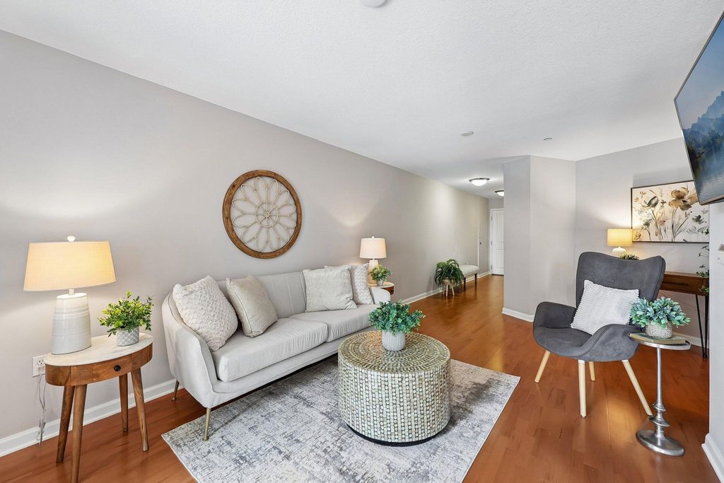 500 E Grant Street 311, Minneapolis, MN 55404 — photo 4
