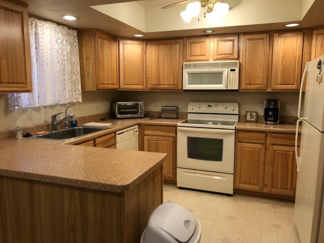 12222 N Paradise Village Parkway S Apt 231, Phoenix, AZ 85032