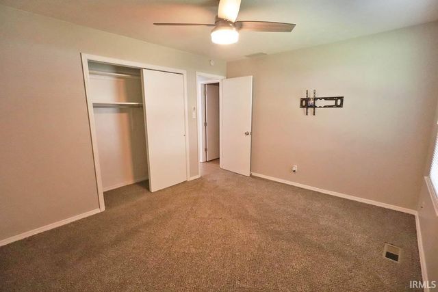 2899 Terri Lane, Newburgh, IN 47630