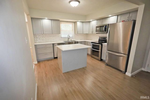 2899 Terri Lane, Newburgh, IN 47630