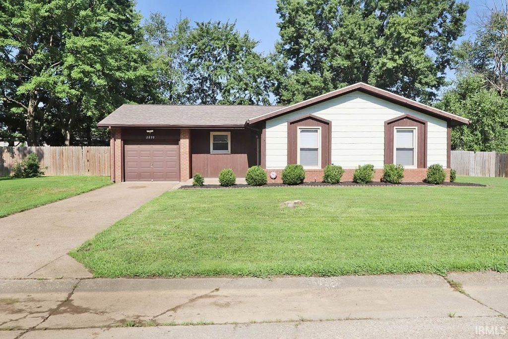 2899 Terri Lane, Newburgh, IN 47630