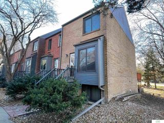 5809 Berkeley Drive # 8, Lincoln, NE 68512