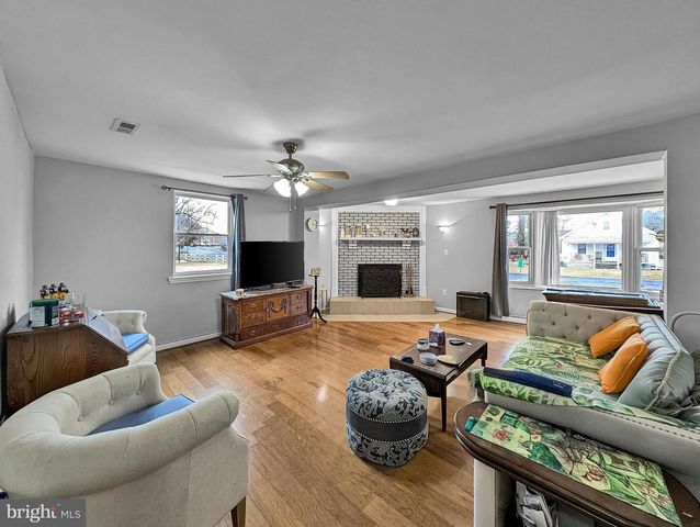 3108 WALTERS LN, District Heights, MD 20747