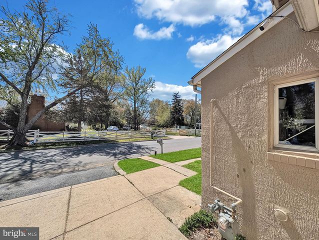 3108 WALTERS LN, District Heights, MD 20747