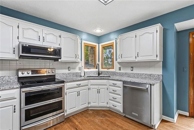 14130 W 113th Terrace, Olathe, KS 66215