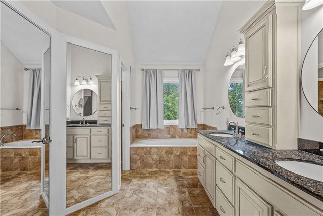 14130 W 113th Terrace, Olathe, KS 66215