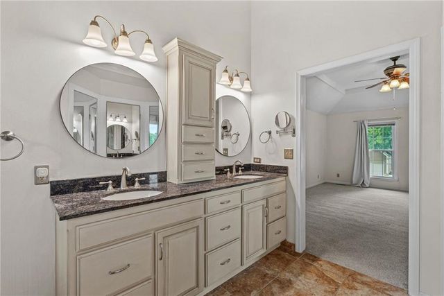 14130 W 113th Terrace, Olathe, KS 66215
