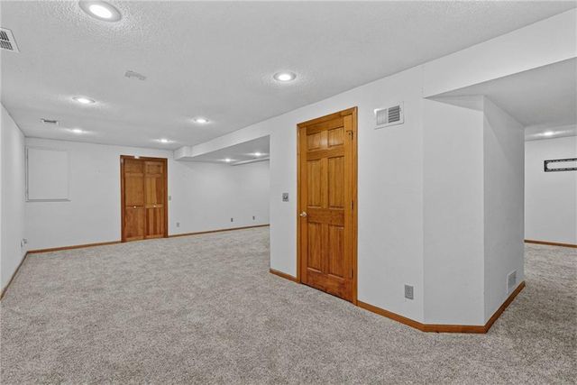 14130 W 113th Terrace, Olathe, KS 66215