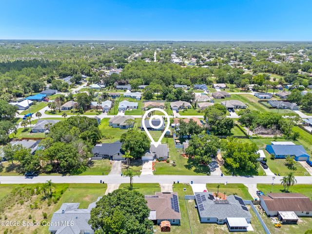 648 Munich Street NW, Palm Bay, FL 32907