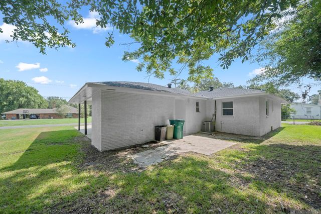 4366 Mills St, Zachary, LA 70791