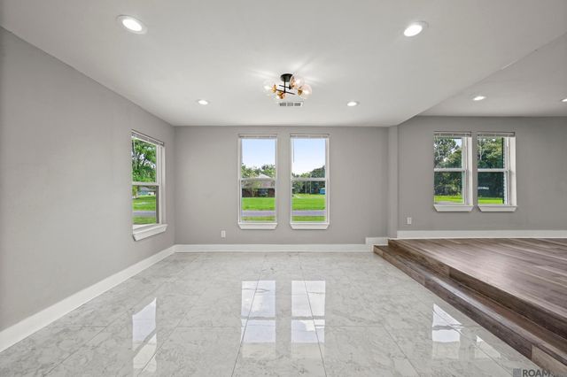 4366 Mills St, Zachary, LA 70791