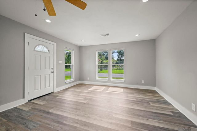 4366 Mills St, Zachary, LA 70791