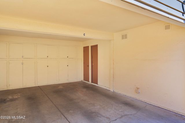 6718 E Calle La Paz Unit C, Tucson, AZ 85715