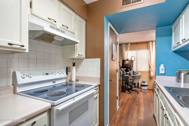 6718 E Calle La Paz Unit C, Tucson, AZ 85715