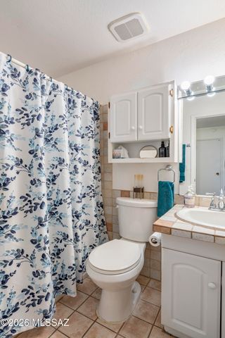 6718 E Calle La Paz Unit C, Tucson, AZ 85715