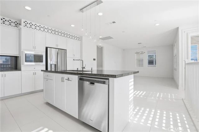 21 Jaripol, Rancho Mission Viejo, CA 92694