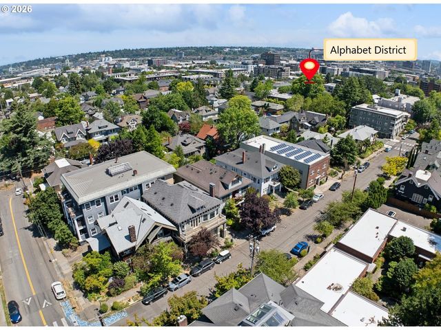 2475 Nw NORTHRUP St, Portland, OR 97210