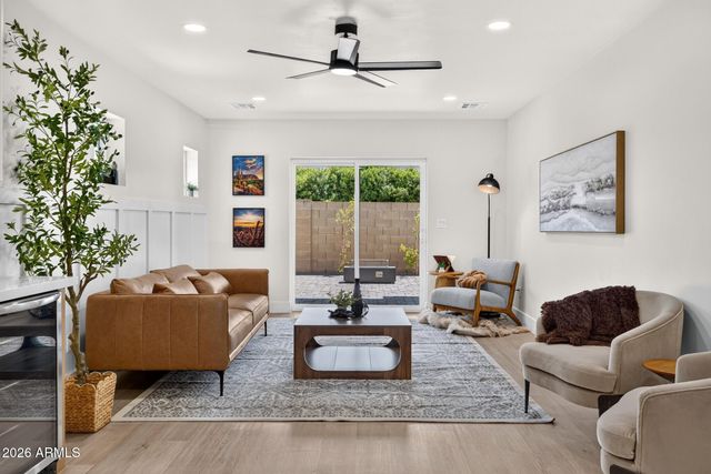 4221 E MULBERRY Drive, Phoenix, AZ 85018