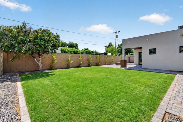 4221 E MULBERRY Drive, Phoenix, AZ 85018