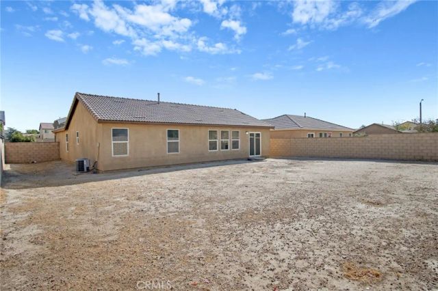3213 Patti Ln, Lancaster, CA 93535