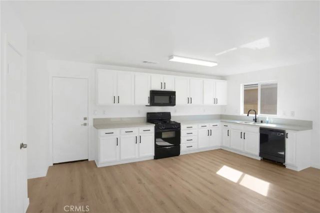 3213 Patti Ln, Lancaster, CA 93535