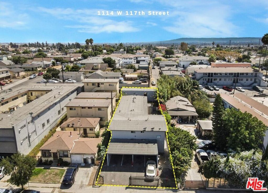 1114 W 117th Street, Los Angeles, CA 90044 — exterior