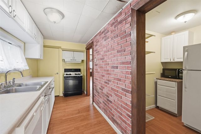 3902 Winterburn Avenue, Greenfield, PA 15207