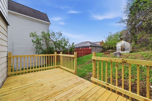 3902 Winterburn Avenue, Greenfield, PA 15207