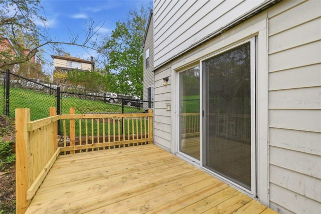3902 Winterburn Avenue, Greenfield, PA 15207