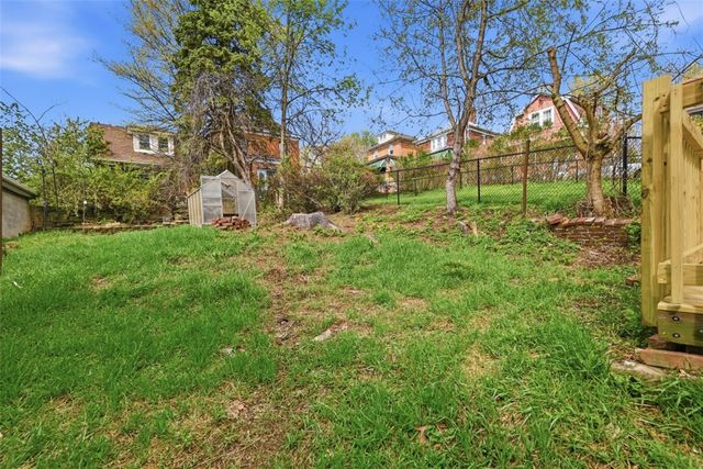 3902 Winterburn Avenue, Greenfield, PA 15207