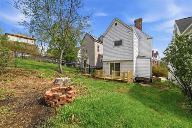 3902 Winterburn Avenue, Greenfield, PA 15207