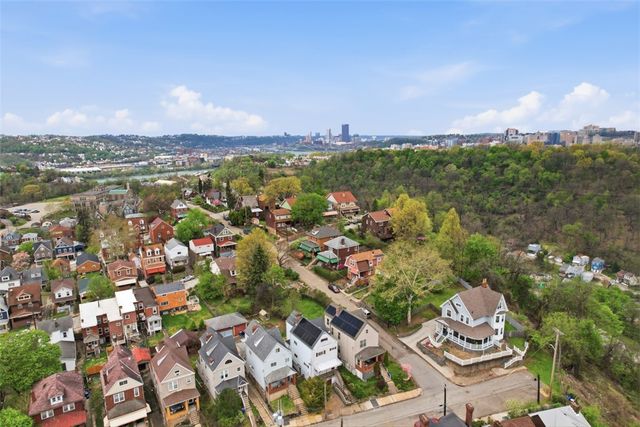 3902 Winterburn Avenue, Greenfield, PA 15207