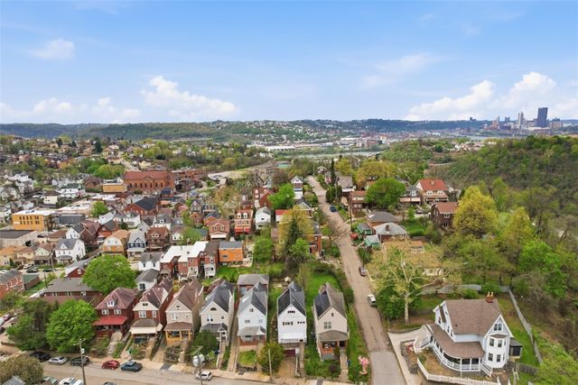 3902 Winterburn Avenue, Greenfield, PA 15207